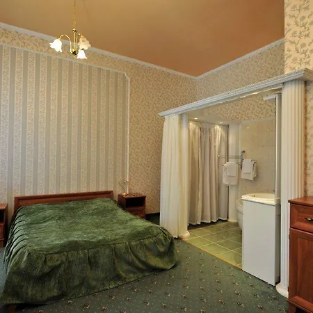 Kastely Couette-café Misefa
