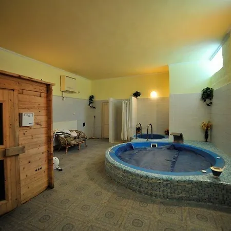 Couette-café Kastely 3*