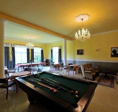 Couette-café Kastely Misefa