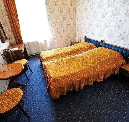 Kastely Couette-café 3*