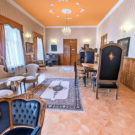 Kastely Couette-café 3*